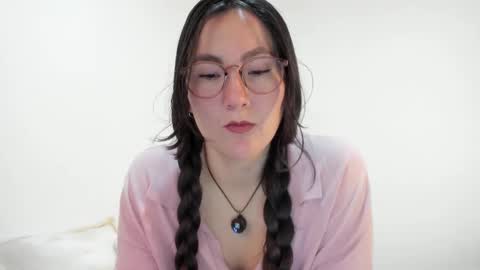 ChloeIndependient model online show from 09/30/25, 04:12