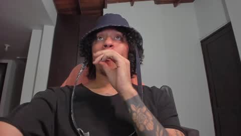 kai_herectix online show from 01/06/25, 11:42