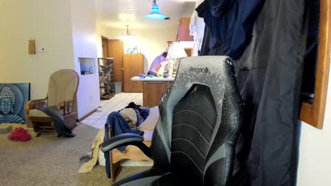 Kaiku77 online show from 10/04/25, 04:43