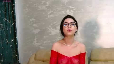 Kaila Lewis online show from 04/15/26, 07:58