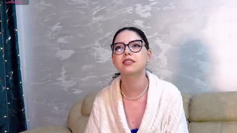 Kaila Lewis online show from 04/30/26, 08:57