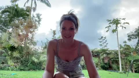 Snapshot of kaileeshy chatting on 03/12/25, 03:57 Kailee Smile online show from 03/12/25, 03:57