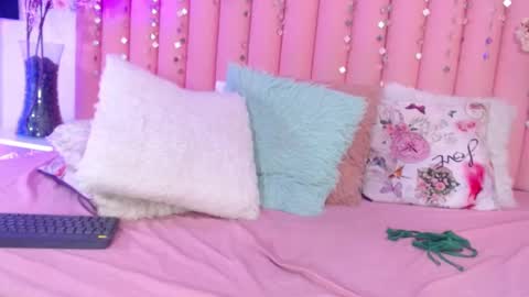 kailye Jones online show from 01/16/25, 01:06
