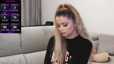 Kailyn online show from 01/14/25, 02:19