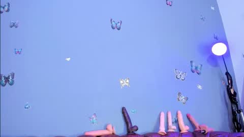 kaira_mosse_ online show from 11/08/25, 11:21