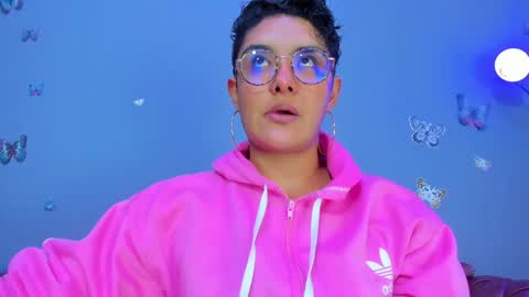 kaira_mosse_ online show from 01/18/26, 11:58