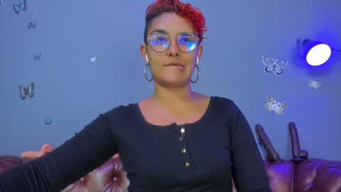 kaira_mosse_ online show from 03/18/26, 11:57