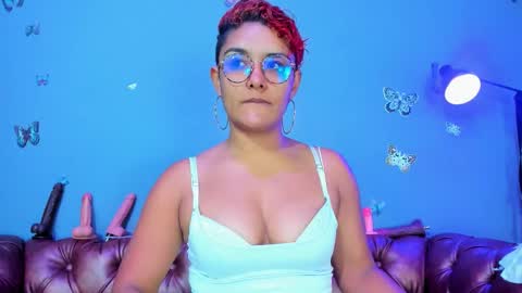 kaira_mosse_ online show from 03/20/26, 12:21