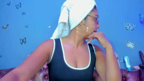 kaira_mosse_ online show from 04/07/26, 10:59