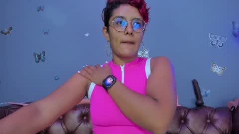 kaira_mosse_ online show from 05/06/26, 10:53