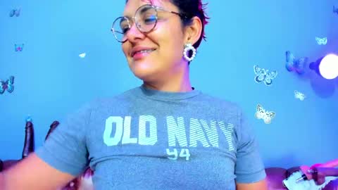 kaira_mosse_ online show from 05/27/26, 11:40