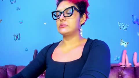 kaira_mosse_ online show from 05/30/26, 11:51