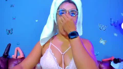 kaira_mosse_ online show from 06/28/26, 11:38