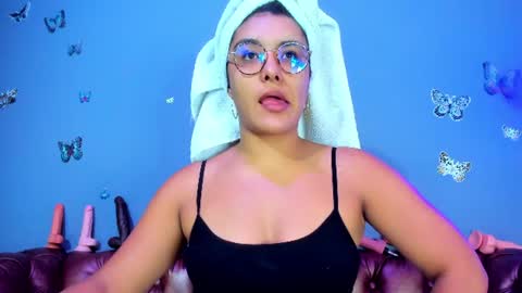 kaira_mosse_ online show from 07/02/26, 11:49