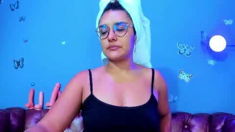 kaira_mosse_ online show from 07/08/26, 11:48