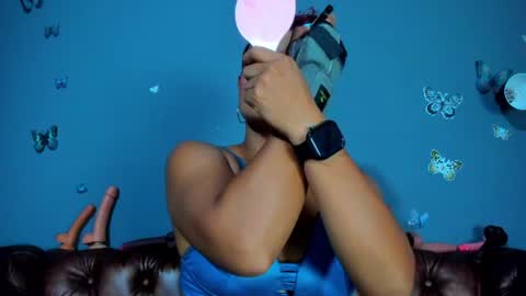 kaira_mosse_ online show from 07/10/26, 11:57