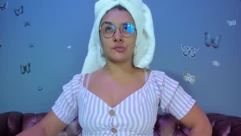 kaira_mosse_ online show from 07/14/26, 12:00