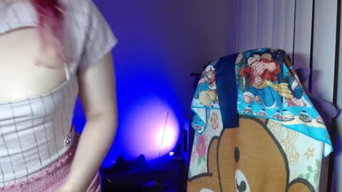 Snapshot of kairilovescumm chatting on 12/03/24, 01:30 Kairi online show from 12/03/24, 01:30