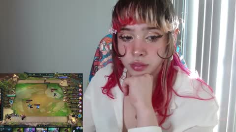 Snapshot of kairilovescumm chatting on 12/26/24, 11:03 Kairi online show from 12/26/24, 11:03