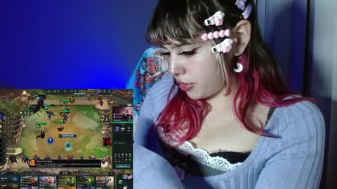 Snapshot of kairilovescumm chatting on 01/12/25, 01:32 Kairi online show from 01/12/25, 01:32