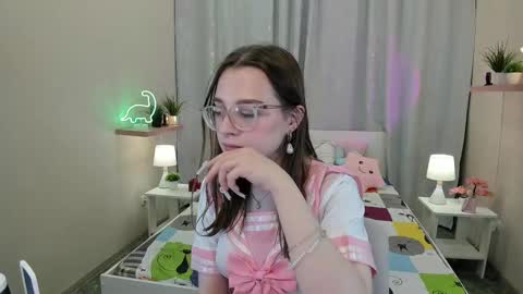 Snapshot of kaisajenner chatting on 03/10/25, 02:28 Kaisa online show from 03/10/25, 02:28