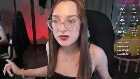 Snapshot of kaisajenner chatting on 03/11/25, 01:48 Kaisa online show from 03/11/25, 01:48