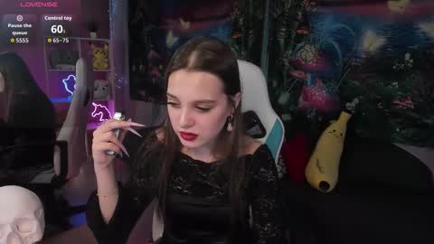 Snapshot of kaisajenner chatting on 10/27/25, 07:51 Kaisa online show from 10/27/25, 07:51