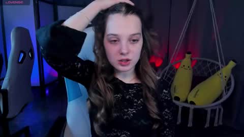 Kaisa online show from 12/18/25, 07:09