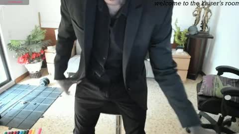 kaiser679 online show from 04/15/26, 05:53