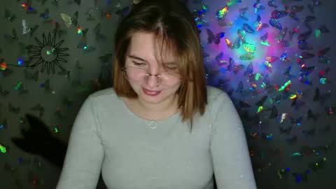 Kaitlin online show from 09/23/25, 09:01