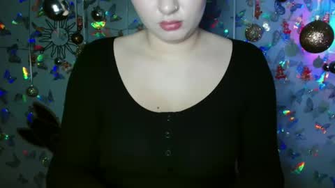 Kaitlin online show from 01/13/26, 12:10