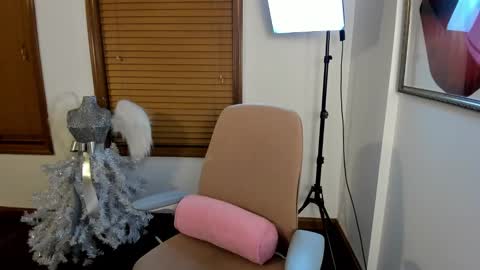 Snapshot of kaiyanui chatting on 12/08/24, 04:04 Kaiya online show from 12/08/24, 04:04