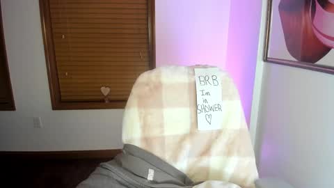 Snapshot of kaiyanui chatting on 03/08/25, 02:01 Kaiya online show from 03/08/25, 02:01