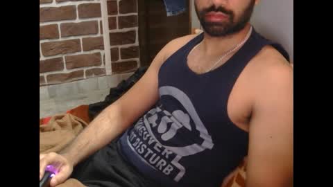 Snapshot of kaku69696 chatting on 12/23/24, 01:45 Vicky online show from 12/23/24, 01:45