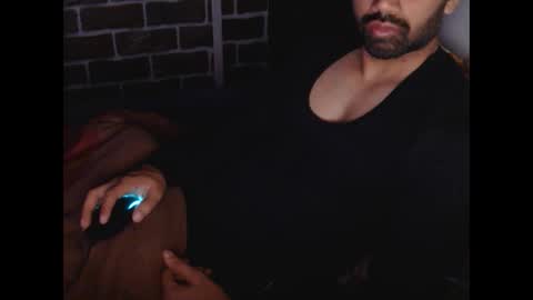 Snapshot of kaku69696 chatting on 01/01/25, 05:11 Vicky online show from 01/01/25, 05:11