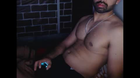 Snapshot of kaku69696 chatting on 01/14/25, 06:07 Vicky online show from 01/14/25, 06:07