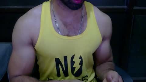 Snapshot of kaku69696 chatting on 10/10/25, 05:23 Vicky online show from 10/10/25, 05:23