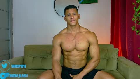 Snapshot of kale_tomson chatting on 04/26/26, 08:50 kale thomson online show from 04/26/26, 08:50