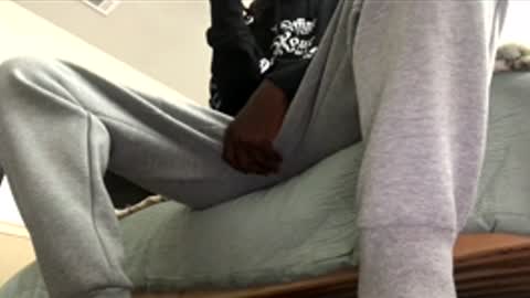 Snapshot of kaledaddee777 chatting on 12/13/25, 08:25 Silk Chocolate online show from 12/13/25, 08:25