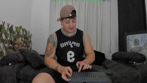 Kaledd musclees room Master online show from 10/22/25, 05:19