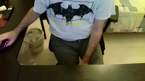 MusicMen49 online show from 12/17/25, 02:34