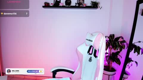 Kali Ka Please help me with your thumbs up its important   dont forget my birthday on October 26 online show from 11/15/25, 06:04