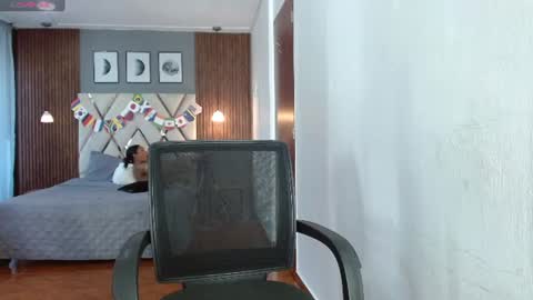 Snapshot of kali_rousse chatting on 07/22/26, 11:57 online show from 07/22/26, 11:57
