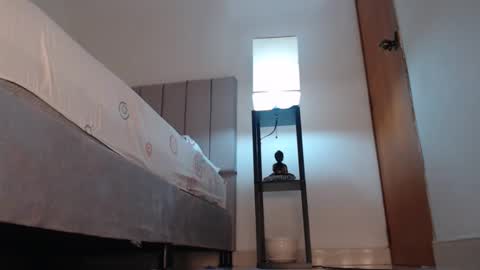 Snapshot of kalindi_ chatting on 12/21/24, 05:29 ONLY FANS  cami0777 FANSLY Camilabcruz777    instagram  online show from 12/21/24, 05:29