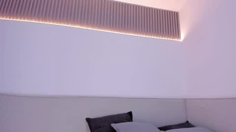 Carolina   online show from 11/22/25, 01:10