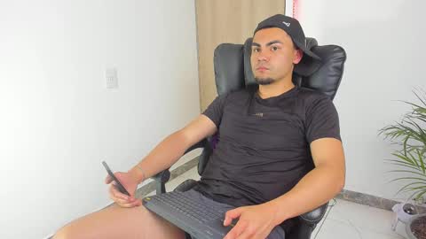 K A L I online show from 02/10/26, 07:56