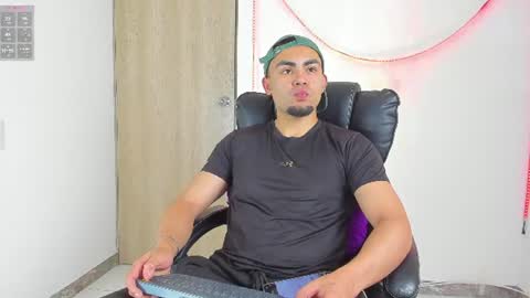 Snapshot of kalivan_voinesscu chatting on 07/24/26, 07:50 K A L I online show from 07/24/26, 07:50
