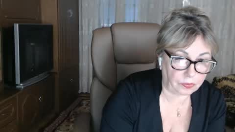 kalliiina online show from 10/27/25, 08:29