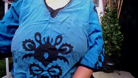 Snapshot of kalpananaisha_ chatting on 11/15/25, 10:12 Alisha online show from 11/15/25, 10:12