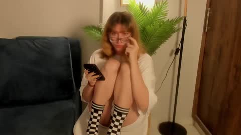 Snapshot of kalyna__bacon1 chatting on 02/13/25, 11:04 kalynita online show from 02/13/25, 11:04